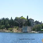 Apartment Nadine Mljet Mit Meerblick