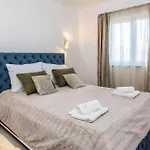 3 Bedroom Stunning Home In Privlaka