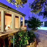 Robinzon House Rocsy - With Pool And Jacuzzi, Zdrelac