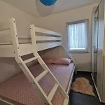 Kuca Odmah Do Plaze