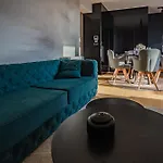 Karmen Luxury Apartments Borik