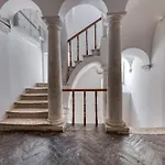 Apartment Talir