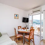 Burum Accommodation B&B - Apartment With Beautiful View 2