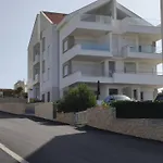 Dolphin View With A Pool By The Beach