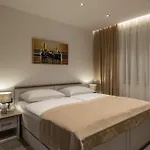 Brand New*City Centre Apart. Kirby