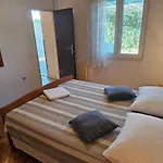 Violic Apartments