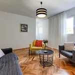 Apartments Colak