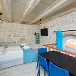 Dominium Premium Location Suites
