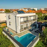 Apartmani Diva