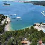 Family Friendly Apartments With A Swimming Pool Drage, Biograd - 5904