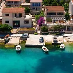 Apartments By The Sea Zrnovska Banja, Korcula - 5203