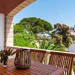 Apartmani Kod Lovrica