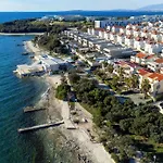 Apartment Petrcane 3300B