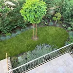Adris Apartment - Private Parking