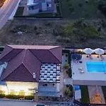 Holiday Home Klm By Interhome