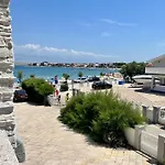 Apartments By The Sea Vir - 21579