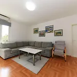 Apartmani Tonci Pag