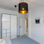Apartment Sea Shell