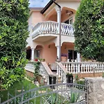Apartment Jelena Vir