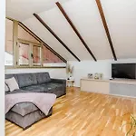 Apartment Roko - Up To 4 People With Free Parking