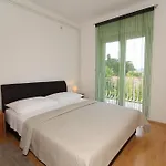 Apartments Ombla