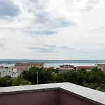 Apartments With A Parking Space Maslenica, Novigrad - 21404