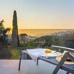 Hedera Estate, Villa Hedera II