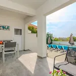 Royal Choice With Pool