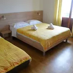 Studio In Starigrad-Paklenica 6830