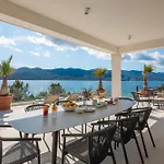 Luxury Villa Maris