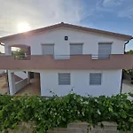 Gemuetliche Erdgeschosswohnung Ema Mit Terrasse