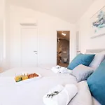 Luxury Penthouse Berin With Rooftop Terrace And Jacuzzi
