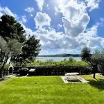 Villa Dobri Dupin