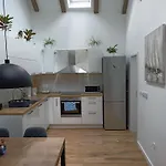 Apartment Thon