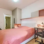Fiorella 2 Bdr Apartment With Balcony