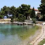 Apartments By The Sea Cove Mala Lamjana, Ugljan - 22928