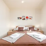 1 Bedroom Amazing Apartment In Vir