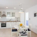 Ocean Apartment By Duhomes