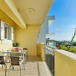 Apartment Insula