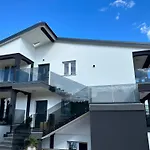 Sea Dreams Apartments