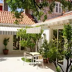 Apartments Benussi