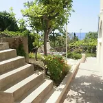Apartments Kust