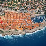 Apartment Naval
