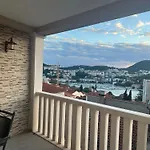 Apartment Violeta 1 With Private Terrace