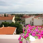 Apartments Hills
