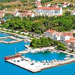 Apartments Vinka