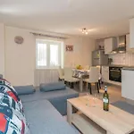 Gorgeous Home In Zadar With Wifi