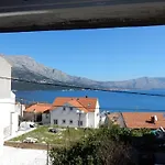 Apartment Dado