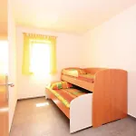 Awesome Apartment In Zdrelac With House Sea View