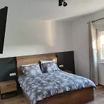 Apartment In Turanj With Sea View, Balcony, Air Conditioning, Wifi 5075-1
